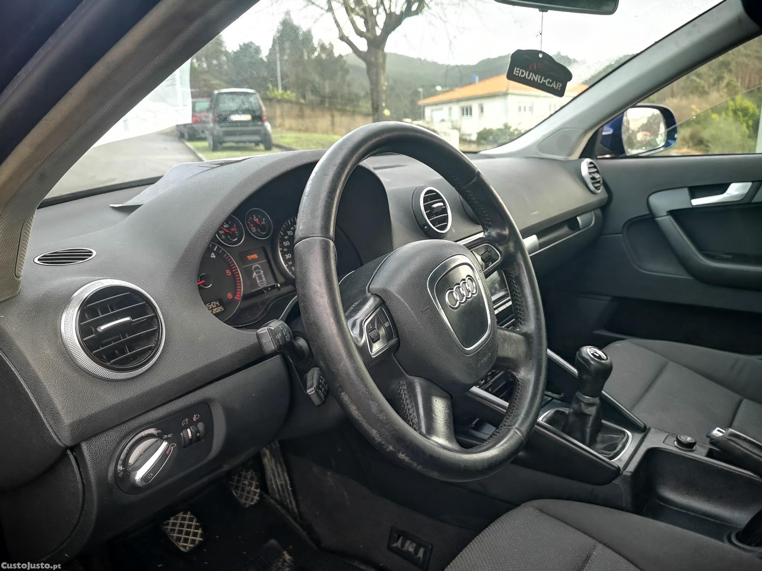 Audi A3 Sportback 1.6 TDI 105cv Attraction c/ Garantia — fotografia 18