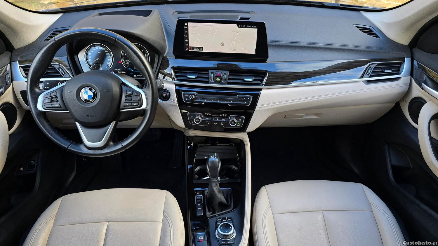 BMW X1 25 e xDrive — fotografia 21