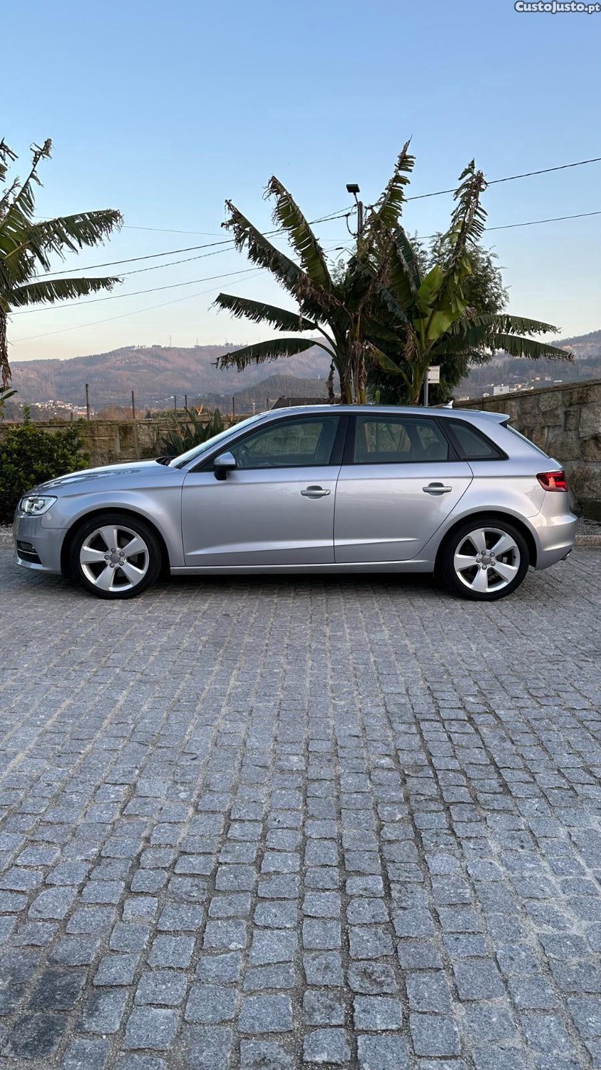 Audi A3 Sportback - 16 foto 4