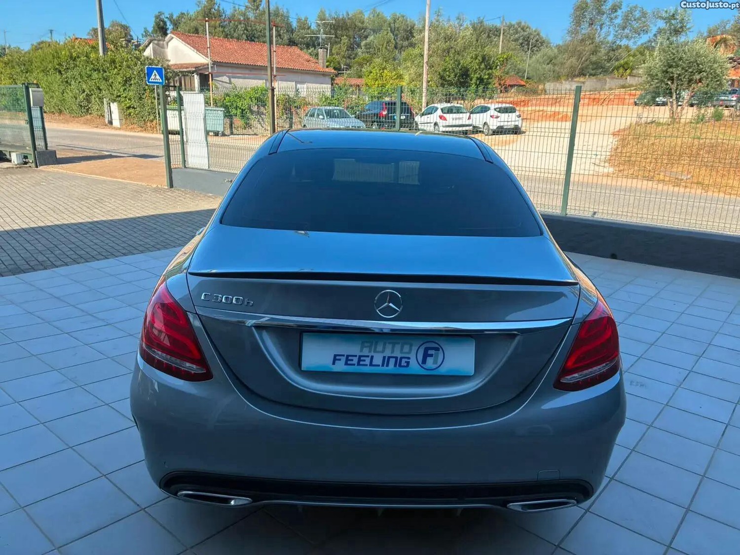 Mercedes-Benz C 300 DeHYBRID BLUE TEC AMG LINE — fotografia 25