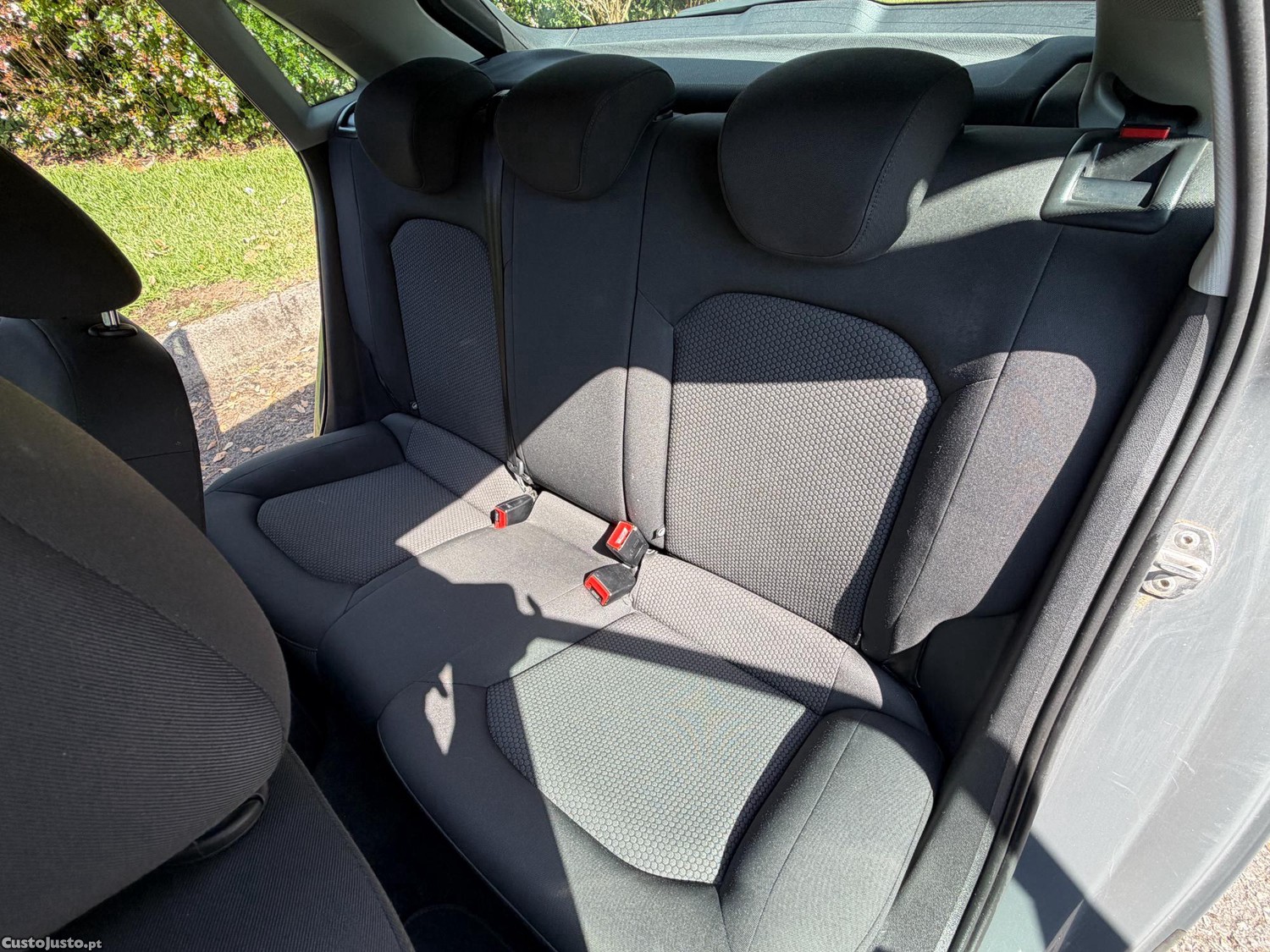 Audi A1 Sportback 1.6 TDI S tronic — fotografia 2