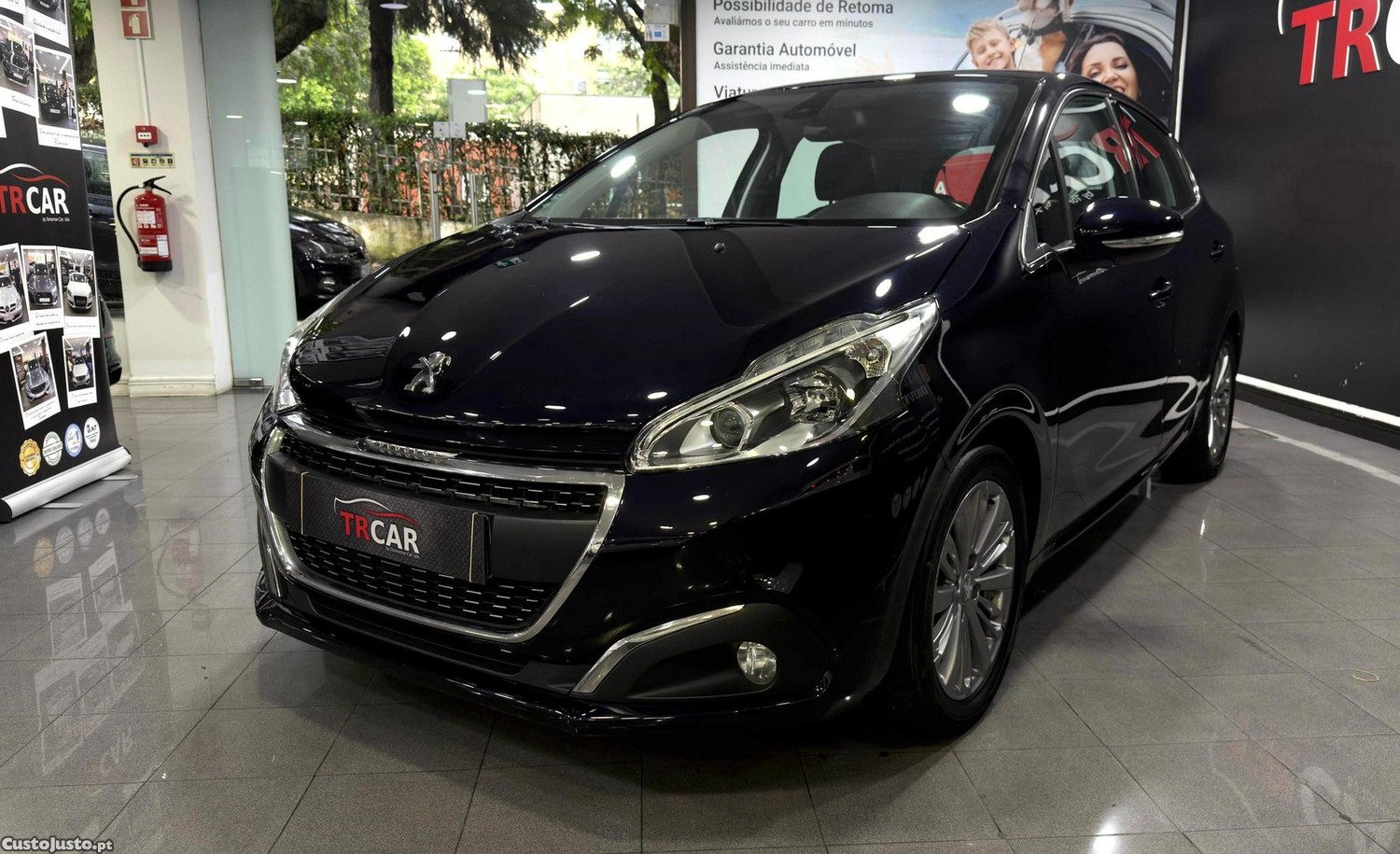Peugeot 208 1.5 BlueHDi Allure — fotografia 12