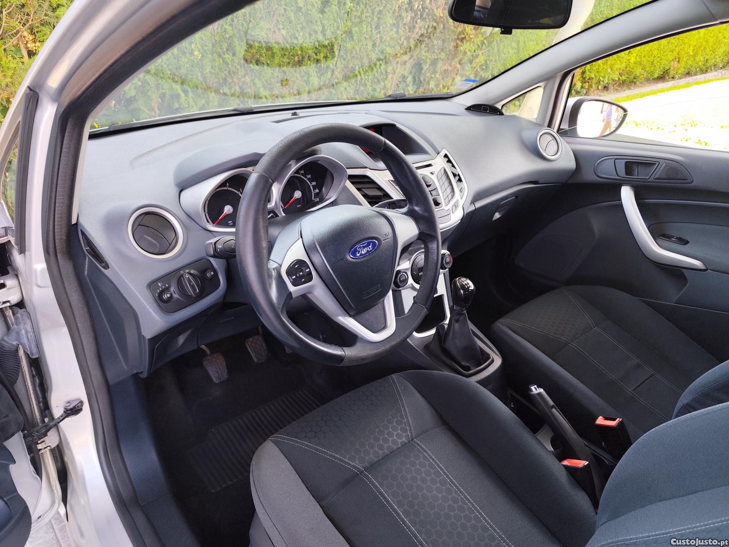 Ford Fiesta 1.25 Titanium — fotografia 5