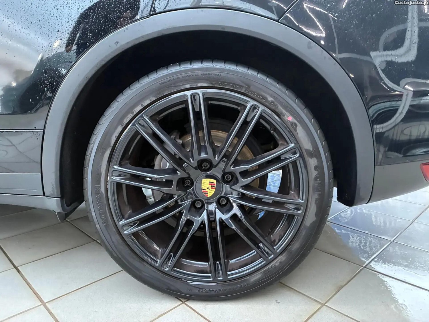 Porsche Cayenne II Platinium Edition — fotografia 20