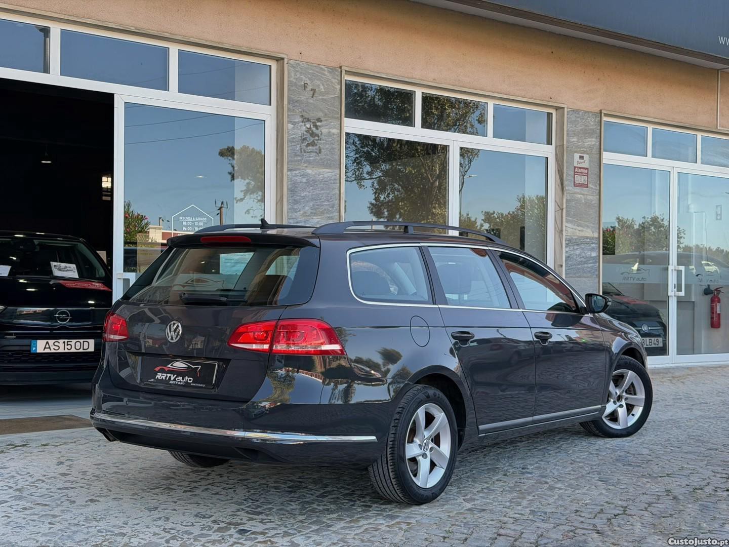 Volkswagen Passat 1.6 TDI BlueMotion — fotografia 11