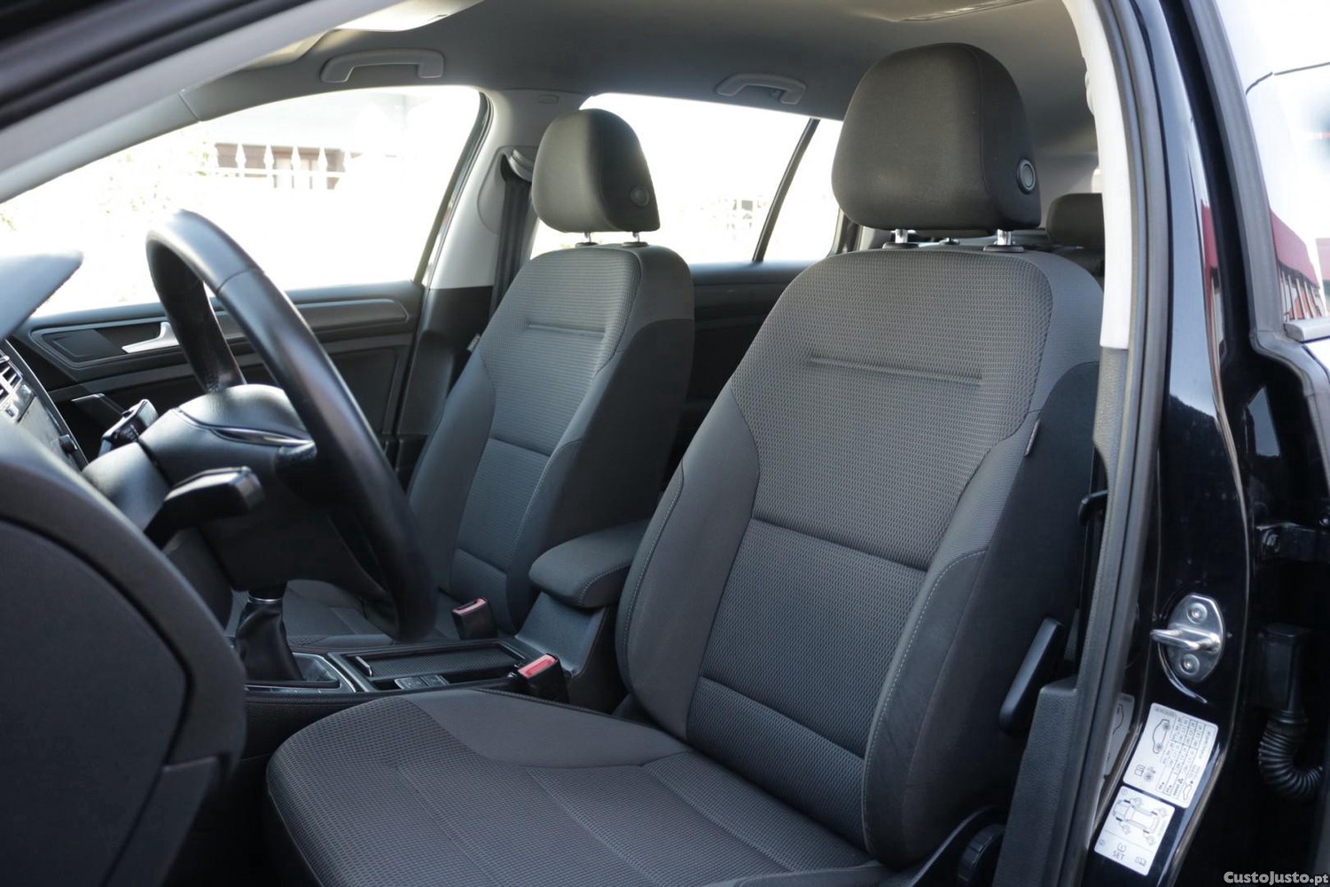Volkswagen Golf Variant 1.0 TSI Confortline 115cv — fotografia 44