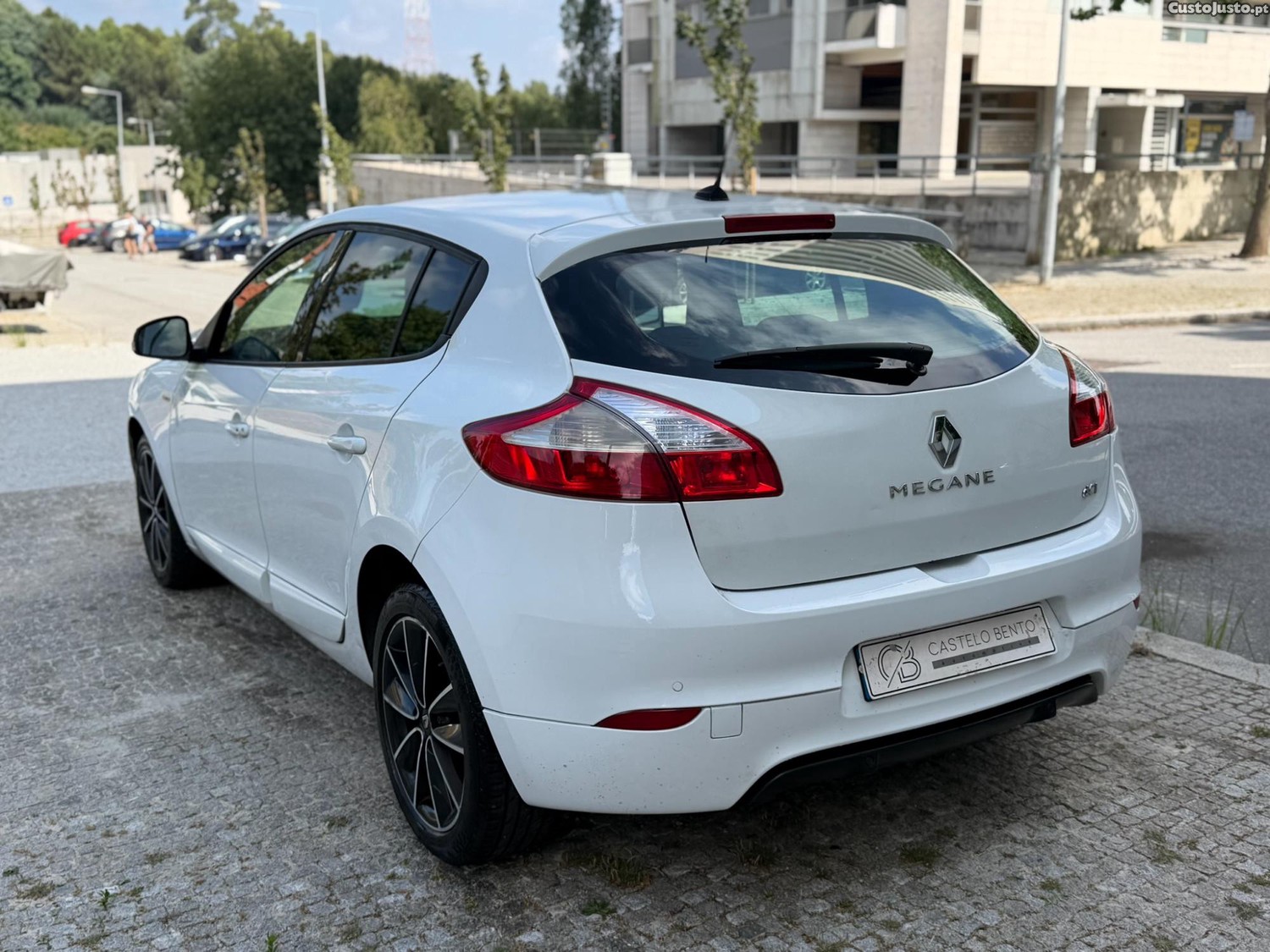Renault Mégane 1.5 dCi 110cv BOSE Edition Nacional — fotografia 9
