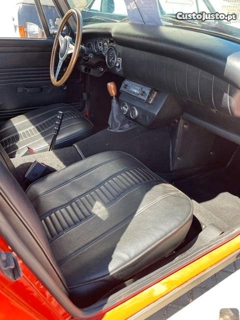 MG Midget Cabrio — fotografia 3