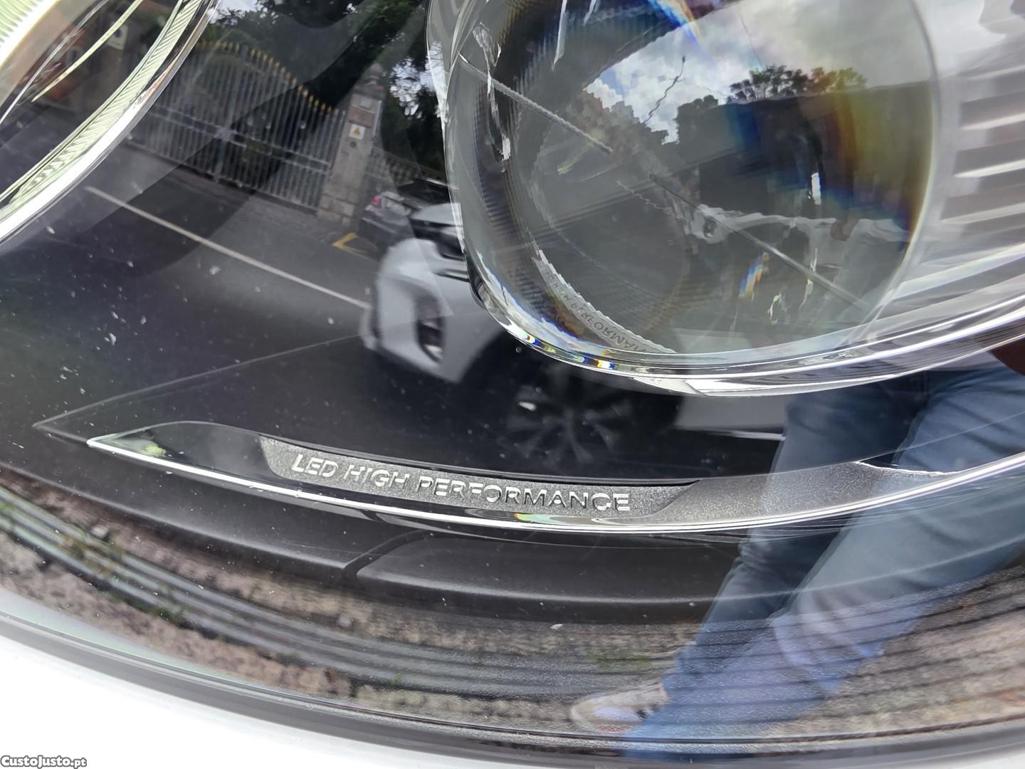 Mercedes-Benz E 220 d AMG Line Aut. — fotografia 3