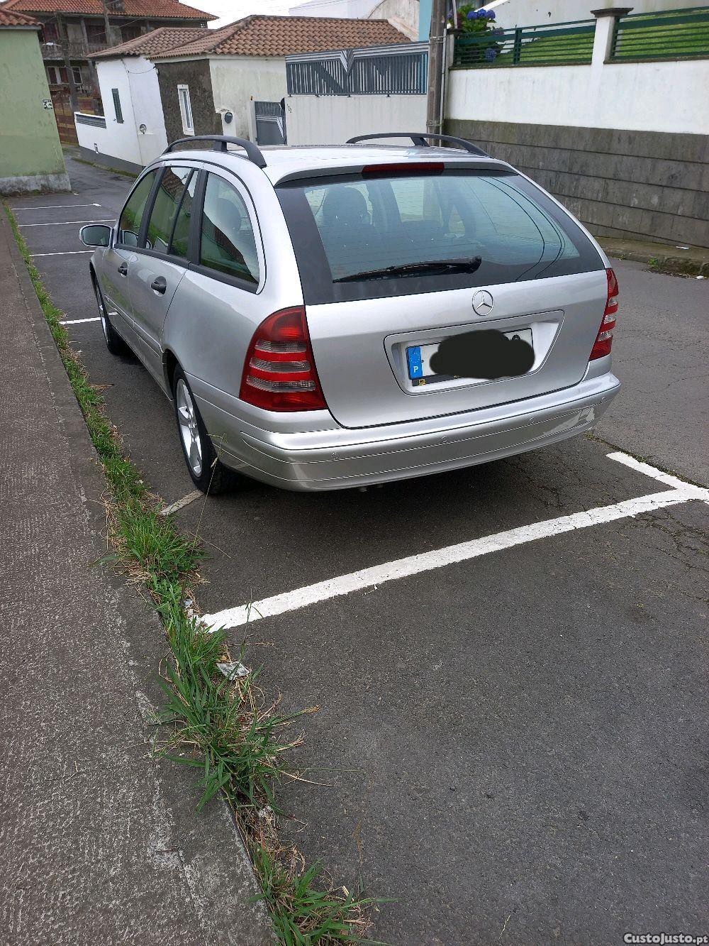 Mercedes-Benz C 220 Classic — fotografia 10