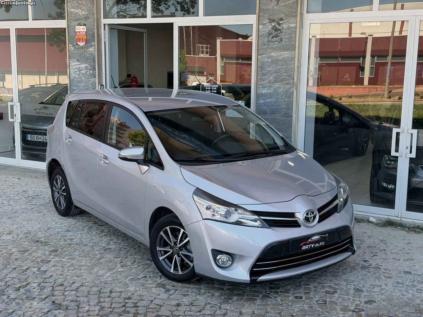 Toyota Verso 2.0 D-4D Exclusive+GPS — fotografia 23