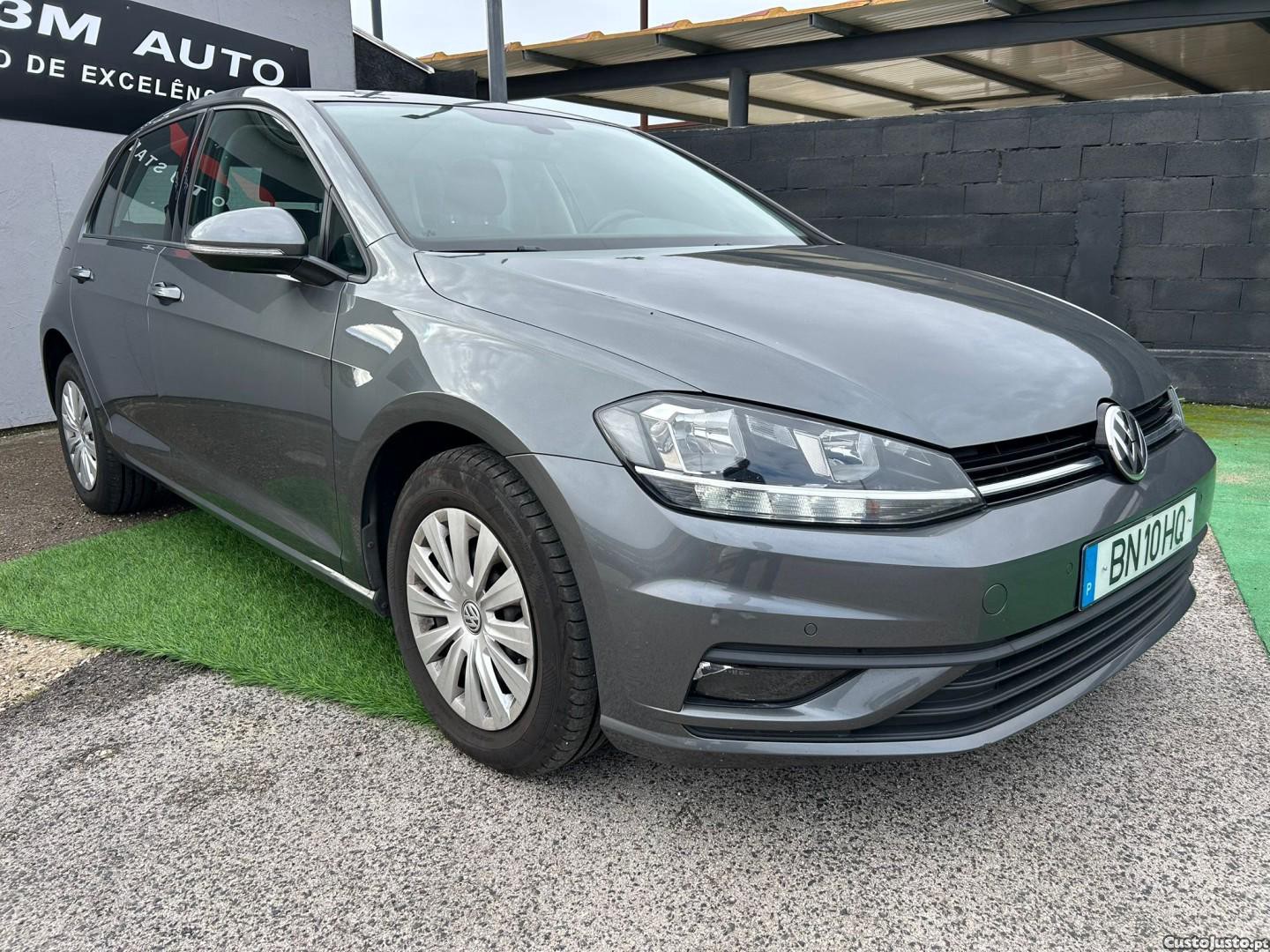 VW Golf 1.6 TDi Confortline - 18 foto 2