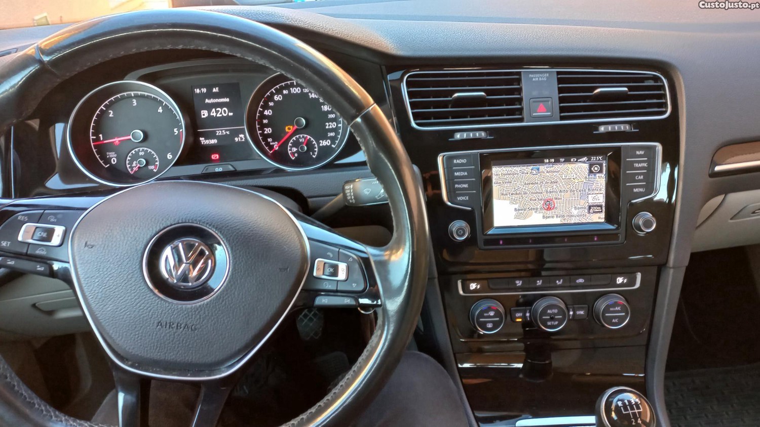 Volkswagen Golf 1.6 tdi highline — fotografia 4