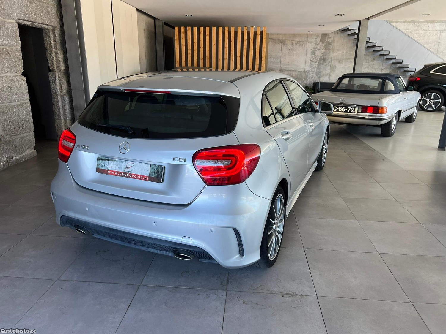 Mercedes-Benz A 180 CDi BlueEfficiency Edition AMG Line — fotografia 17