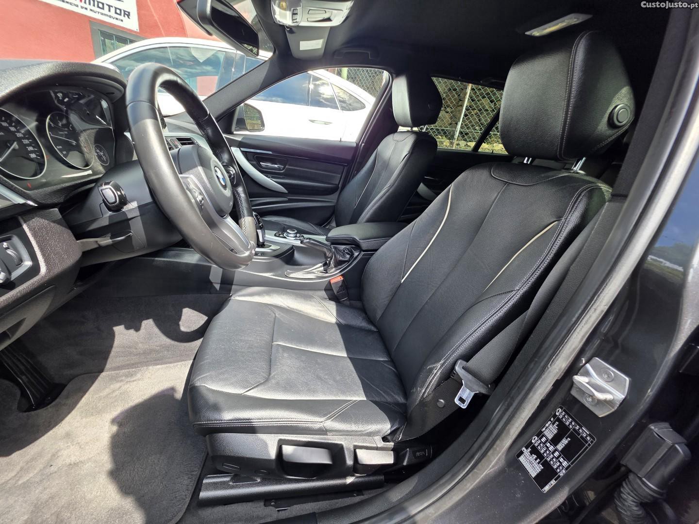 BMW 318 d Line Luxury Auto — fotografia 33