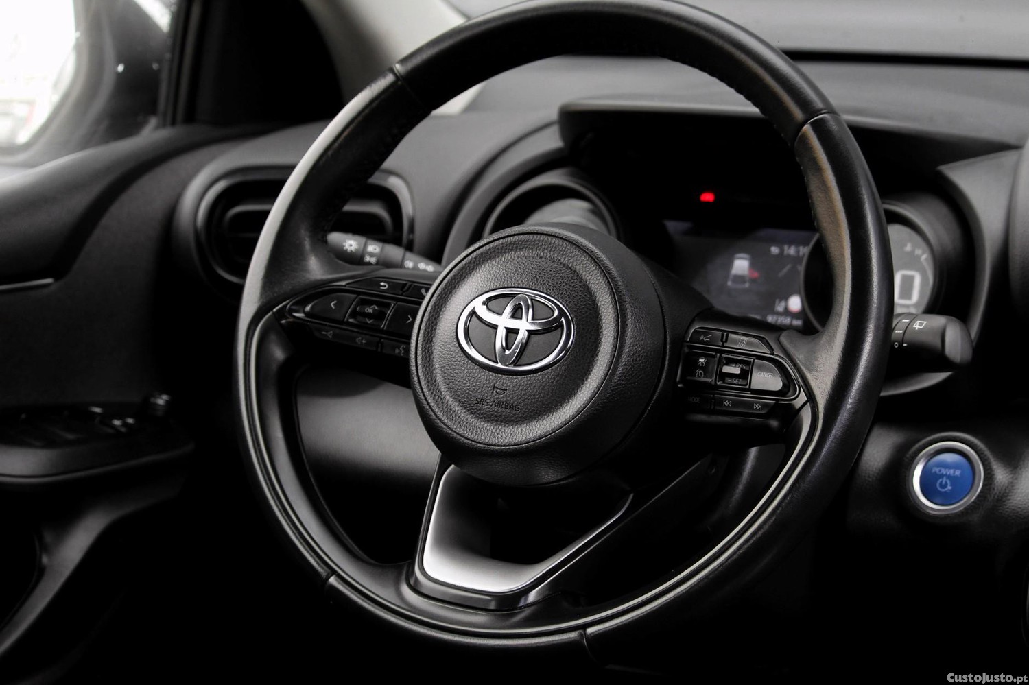 Toyota Yaris 1.5 HDF Comfort — fotografia 10