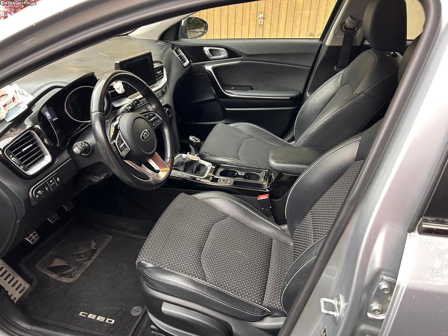 Kia Ceed 1.0 T-GDI — fotografia 4