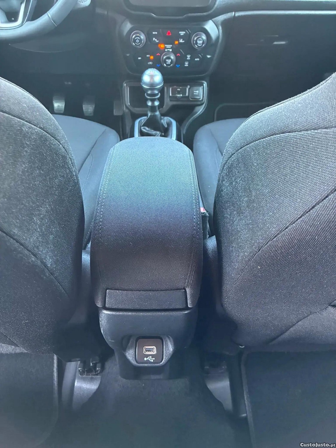 Jeep Renegade 1.0 T Longitude — fotografia 4