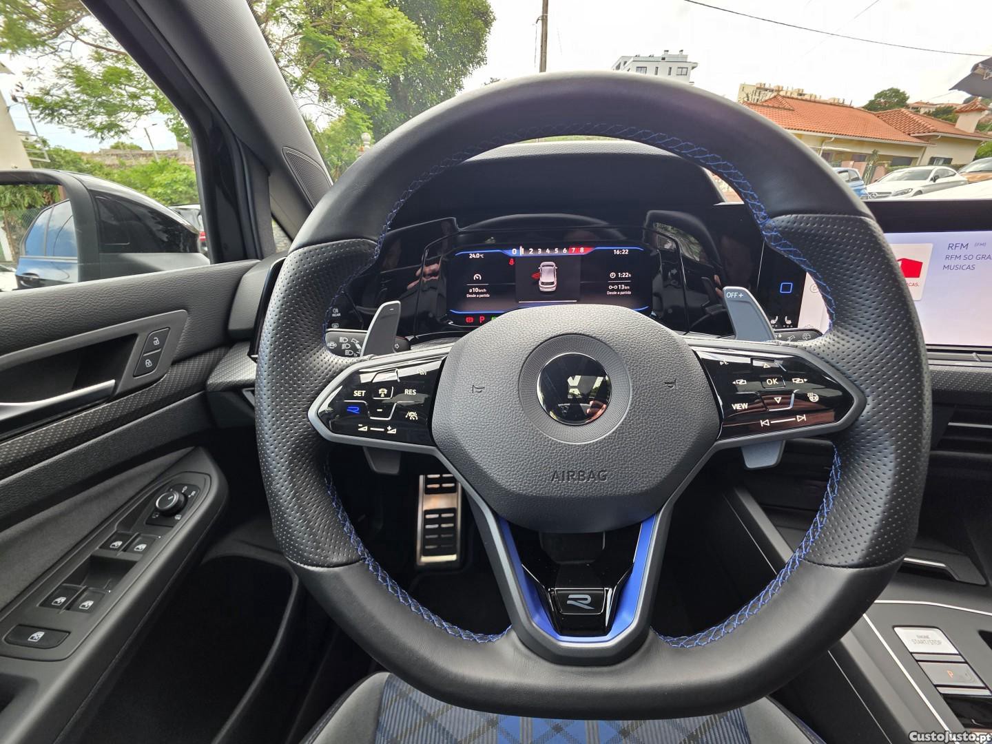 Volkswagen Golf 2.0 TSI R DSG — fotografia 46