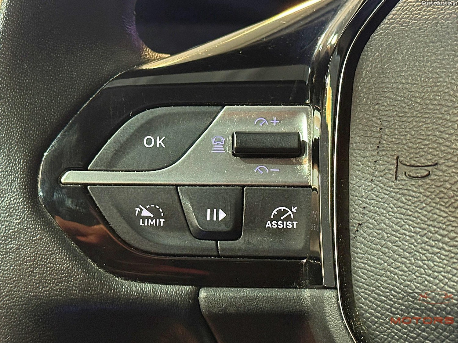 Peugeot 308 SW 1.2 PureTech Allure Pack EAT8 — fotografia 5