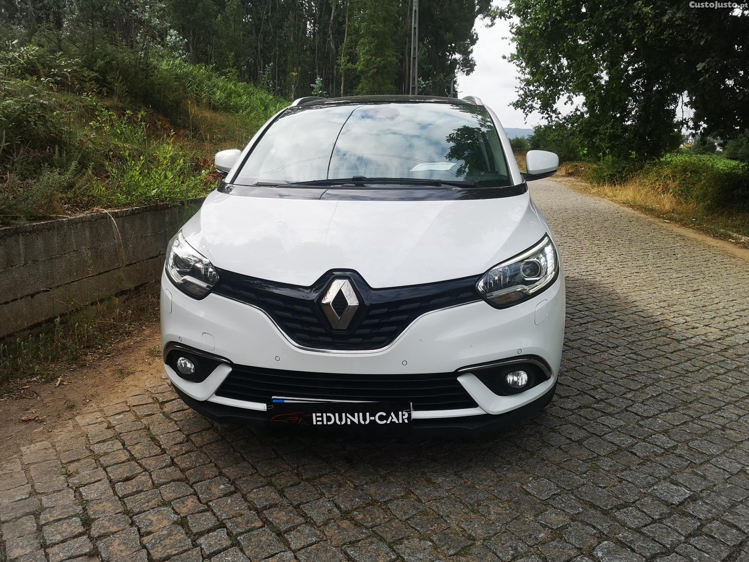 Renault Grand Scénic 1.6 DCI 130cv Intens - 7 lugares - Teto Panorâmico - C/ Garantia — fotografia 29