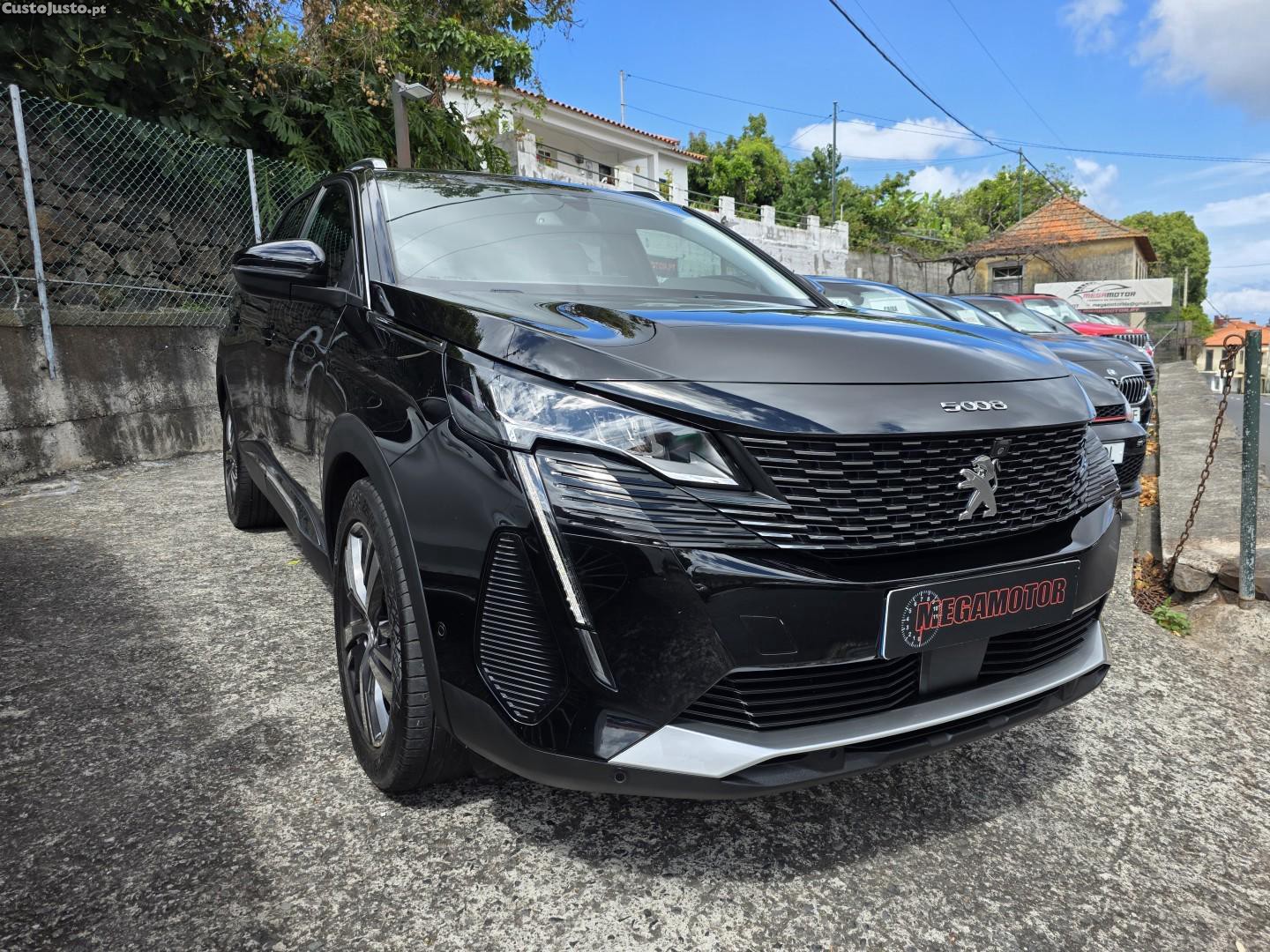 Peugeot 5008 1.5 BlueHDi Allure EAT8 - 21 — photo 2