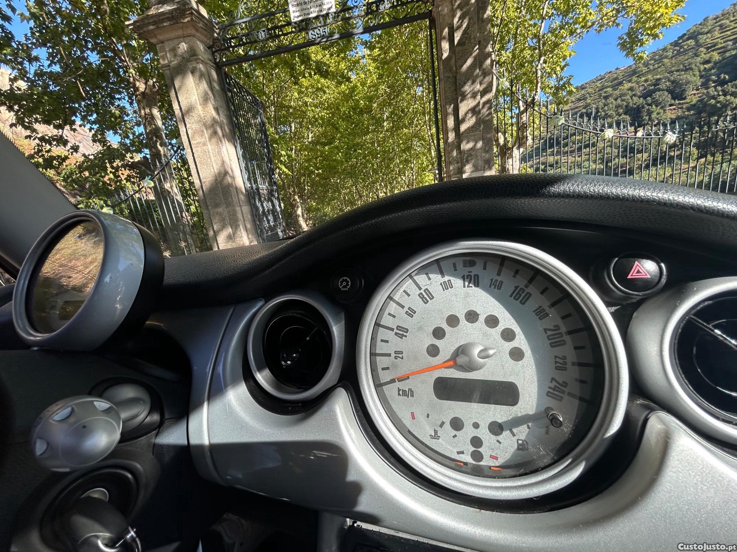 MINI Cooper 1.4 gasolina — fotografia 4