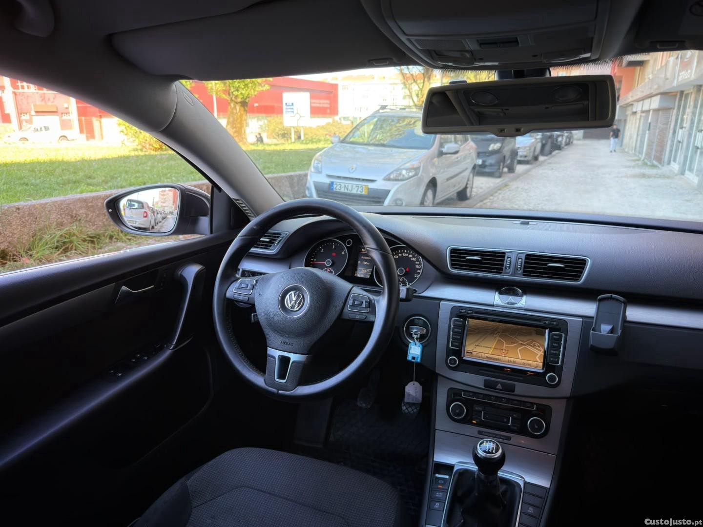 Volkswagen Passat 1.6 TDI BlueMotion — fotografia 9