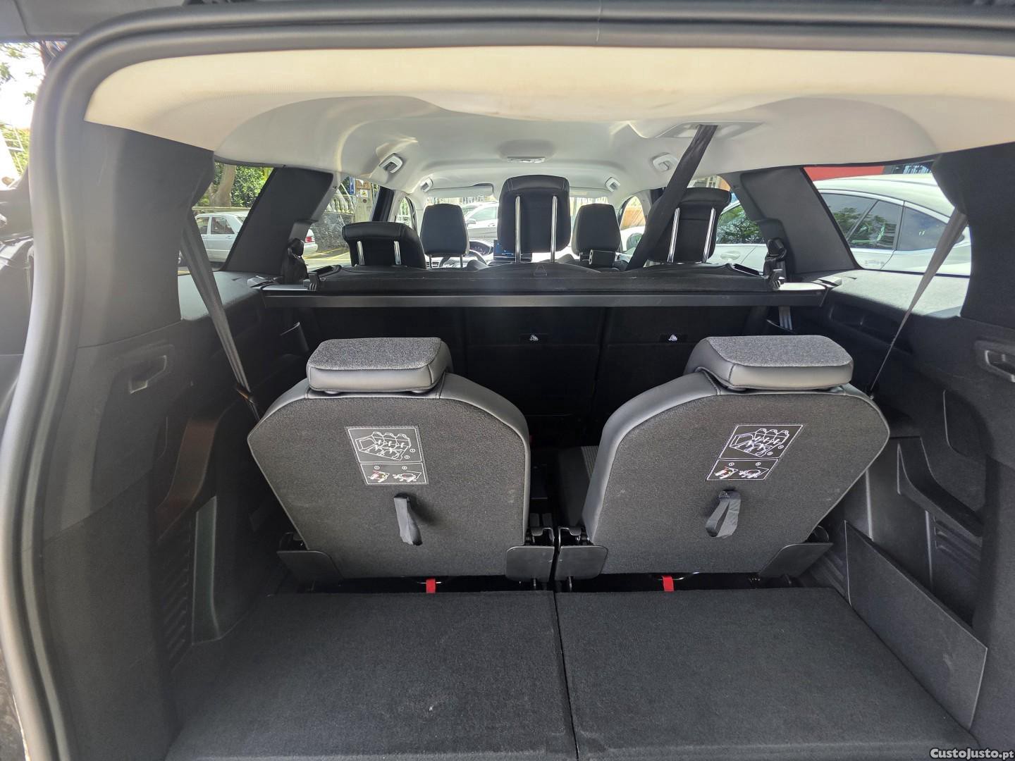 Peugeot 5008 1.5 BlueHDi Allure EAT8 - 21 — photo 5