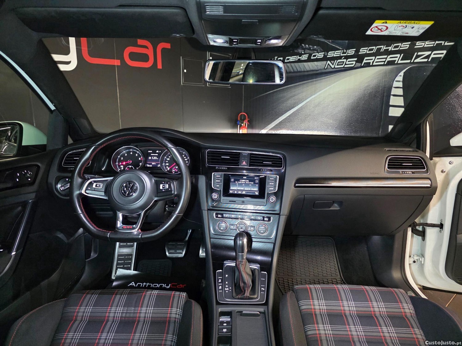 Volkswagen Golf 7 GTI DSG 220CV — fotografia 7