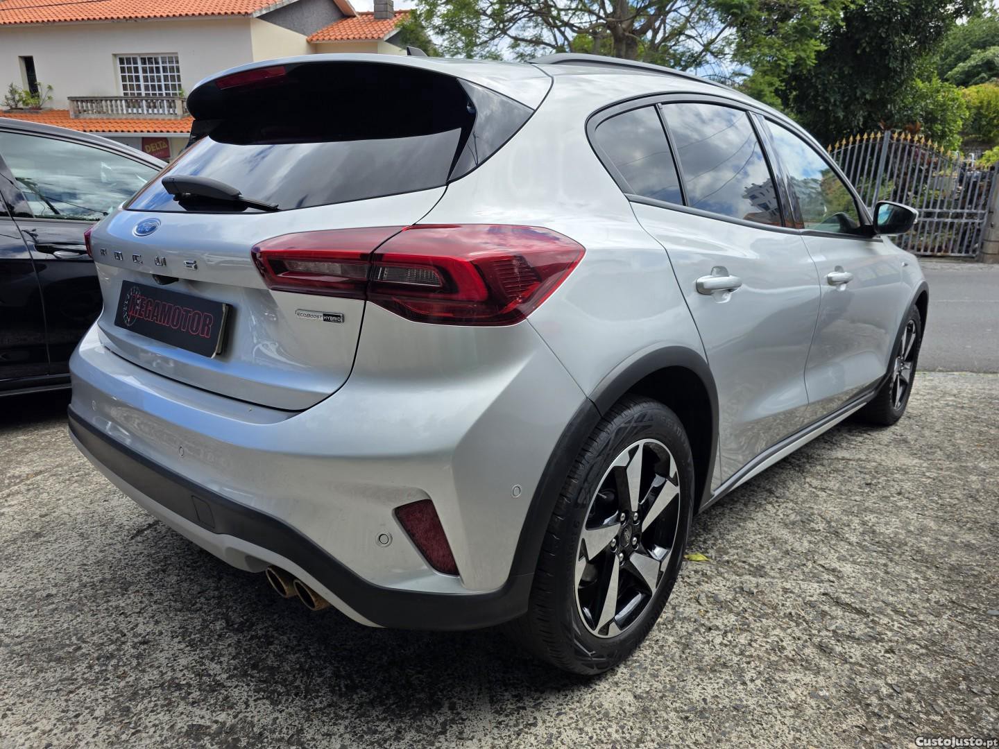 Ford Focus 1.0 EcoBoost MHEV Active X — fotografia 30