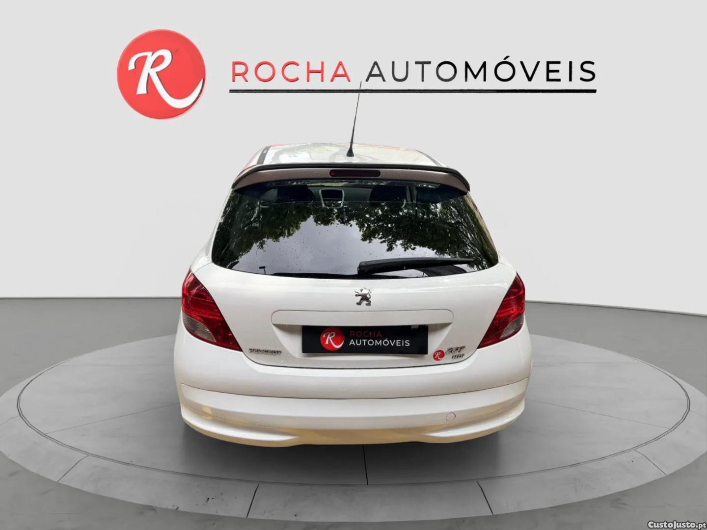 Peugeot 207 1.4 HDi Sport — fotografia 8