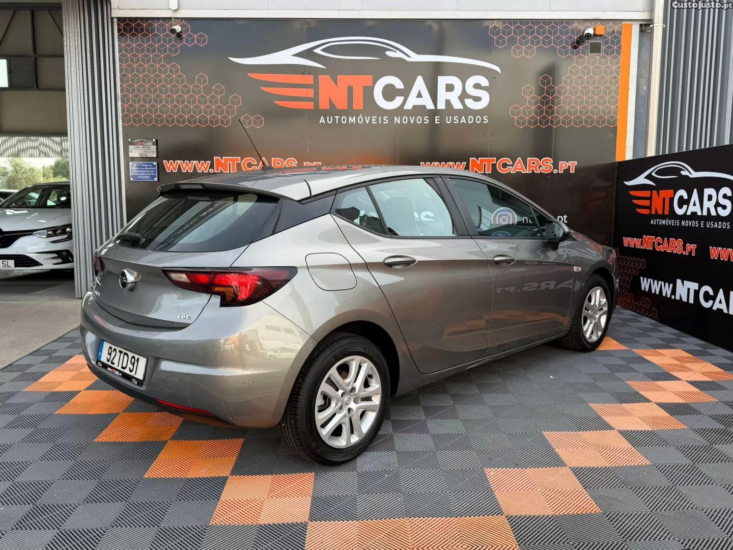 Opel Astra 1.6 cdti business edition s/s — fotografia 17