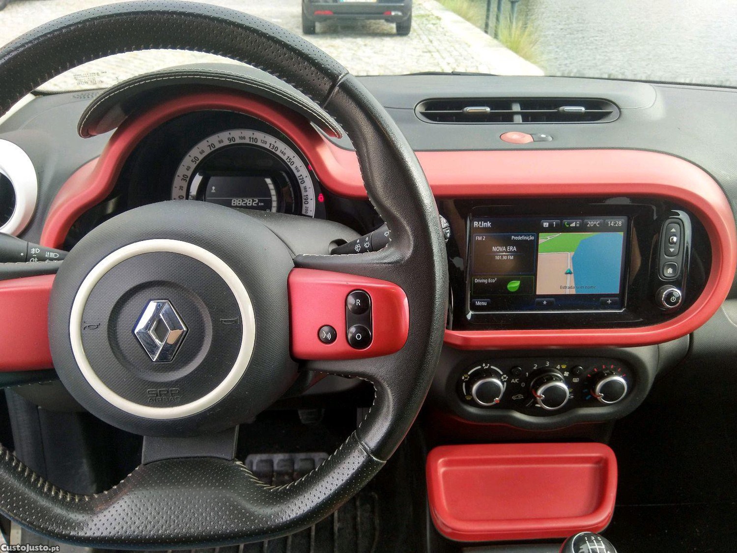 Renault Twingo III 0.9TCe 90cv Le Coq Sportif — fotografia 3