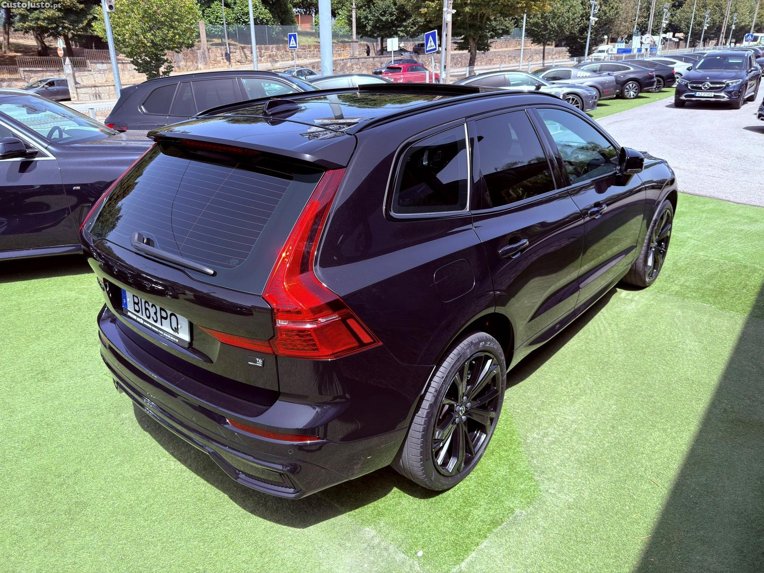 Volvo XC 60 2.0 T6 PHEV Black Edition AWD — fotografia 21