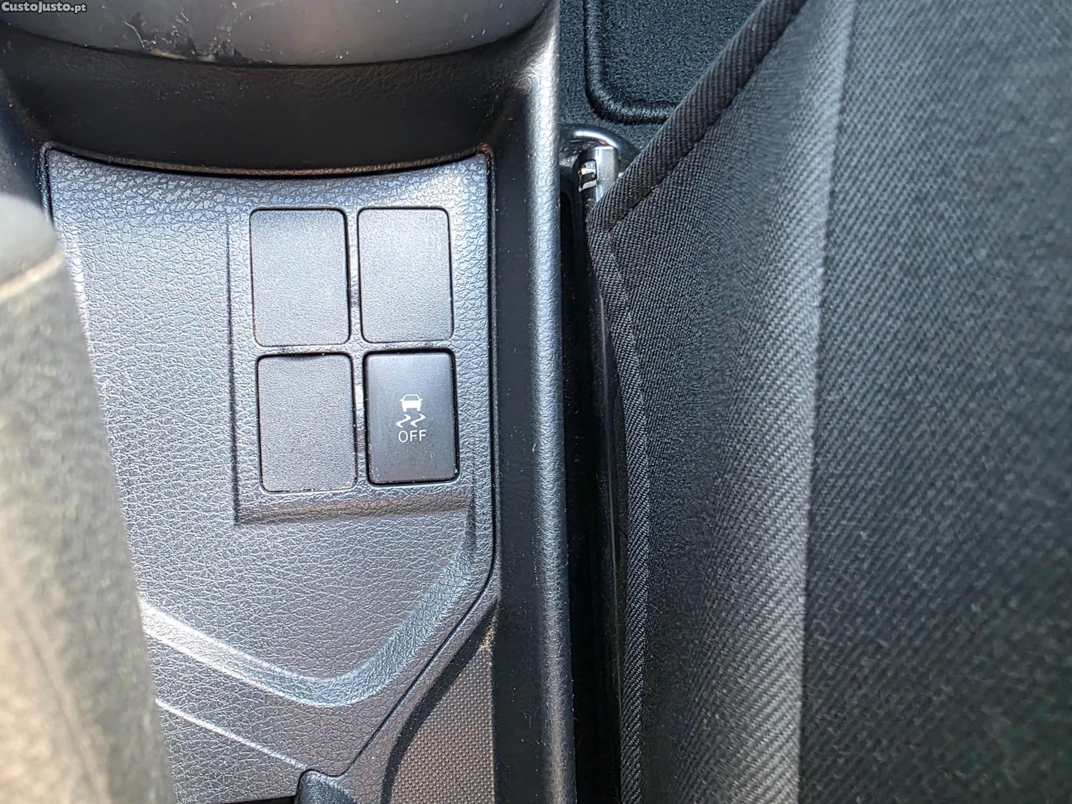 Toyota Yaris 1.0 VVT-I COMFORT 72CV — fotografia 10