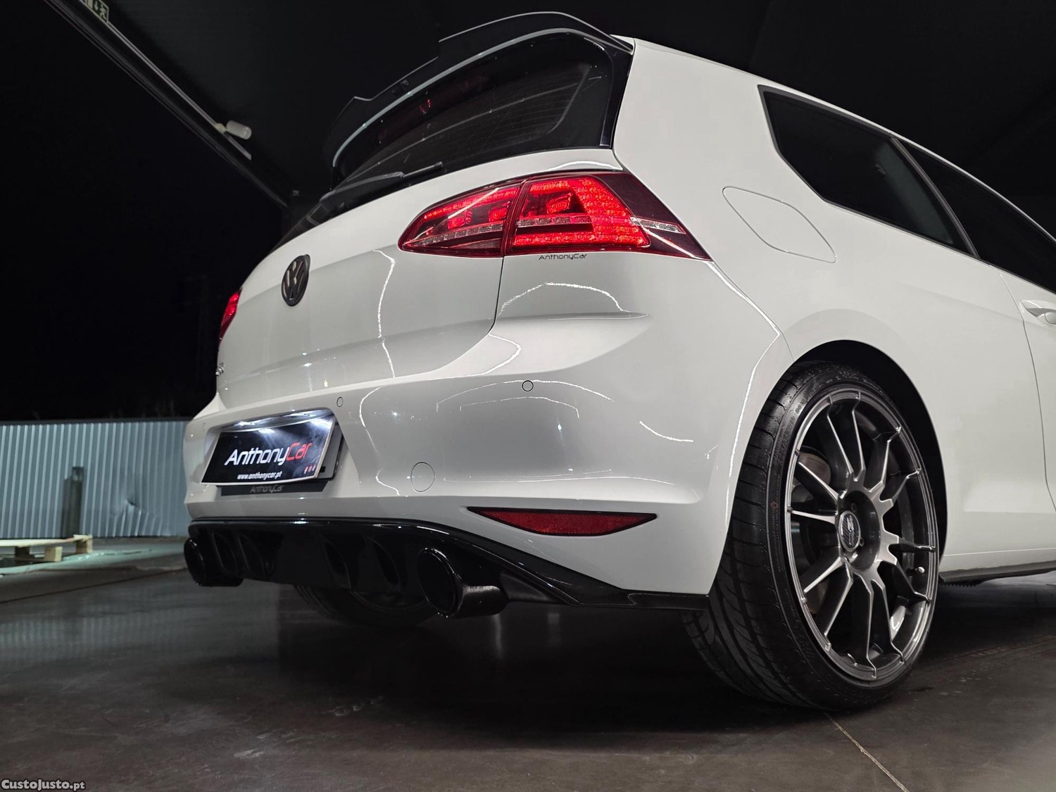 Volkswagen Golf 7 GTI DSG 220CV — fotografia 3