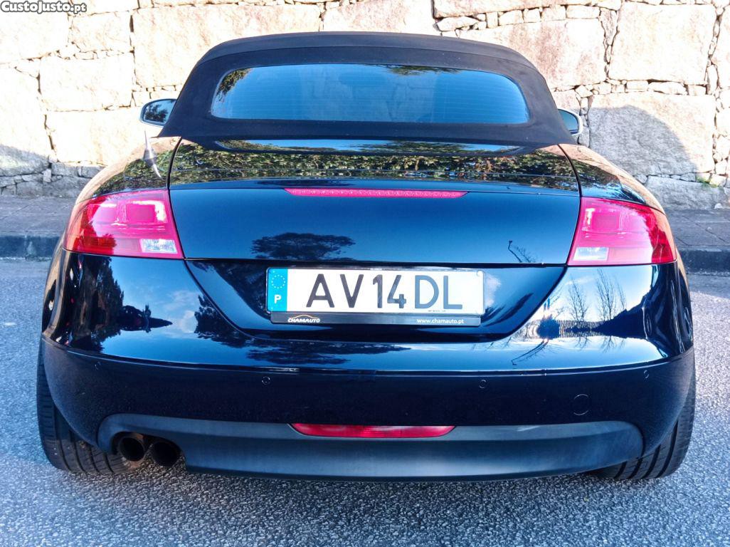 Audi TT Cabrio-200cv-Garantia — fotografia 18