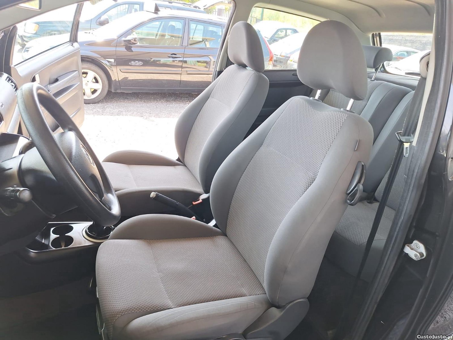 Volkswagen Fox 1.2 T.Liso Pack Elements — fotografia 13