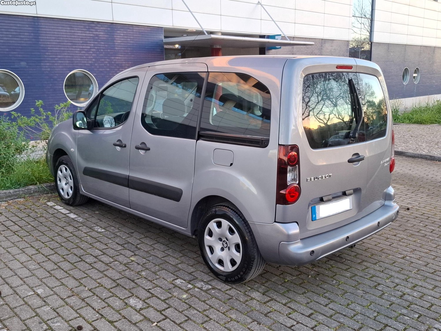 Peugeot Partner 1.6 HDi Tepee 5 Lugares (Aceito Retoma) — fotografia 10