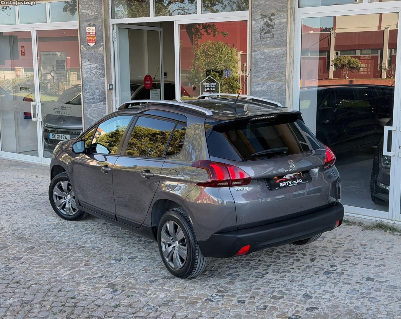 Peugeot 2008 1.6 BlueHDi Style - 16 — photo 2