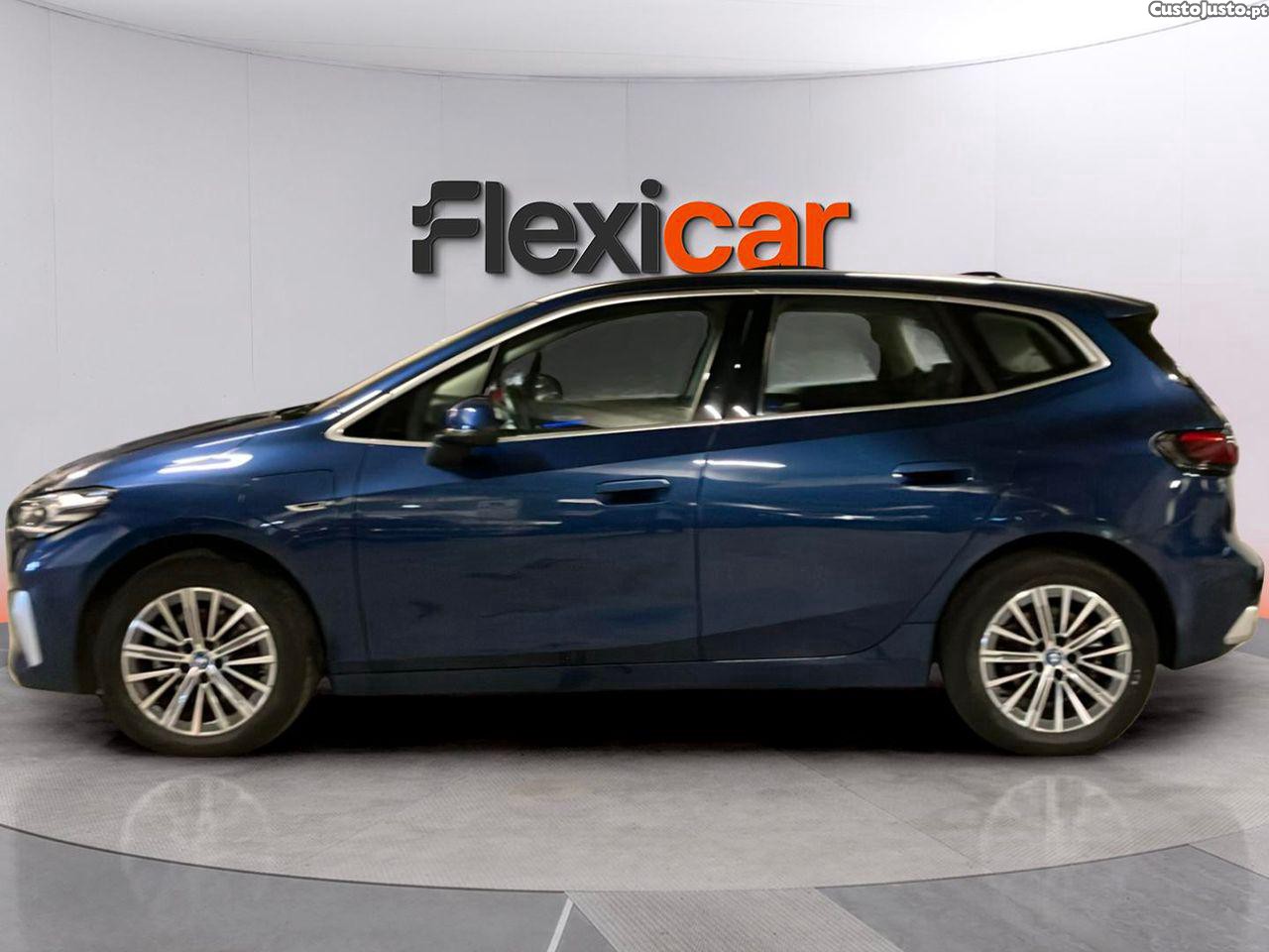 BMW 225 Active Tourer XE e xDrive Line Luxury — fotografia 21