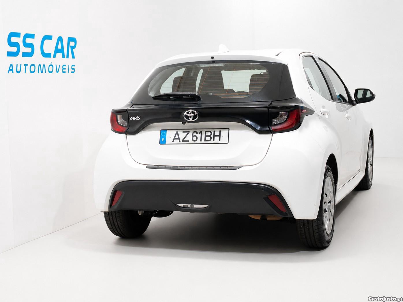 Toyota Yaris 1.5 VVT-i Comfort — fotografia 19