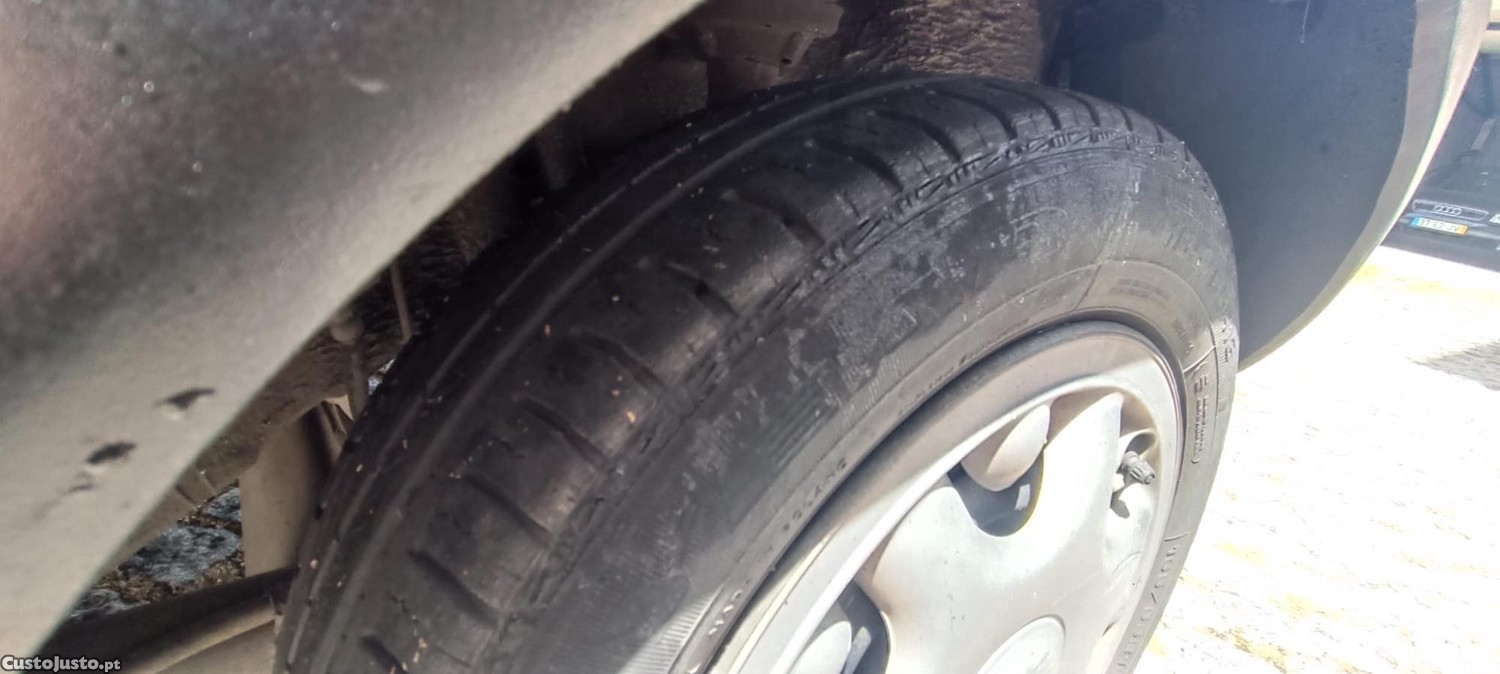 Ford KA 1.3 Gasolina — fotografia 3