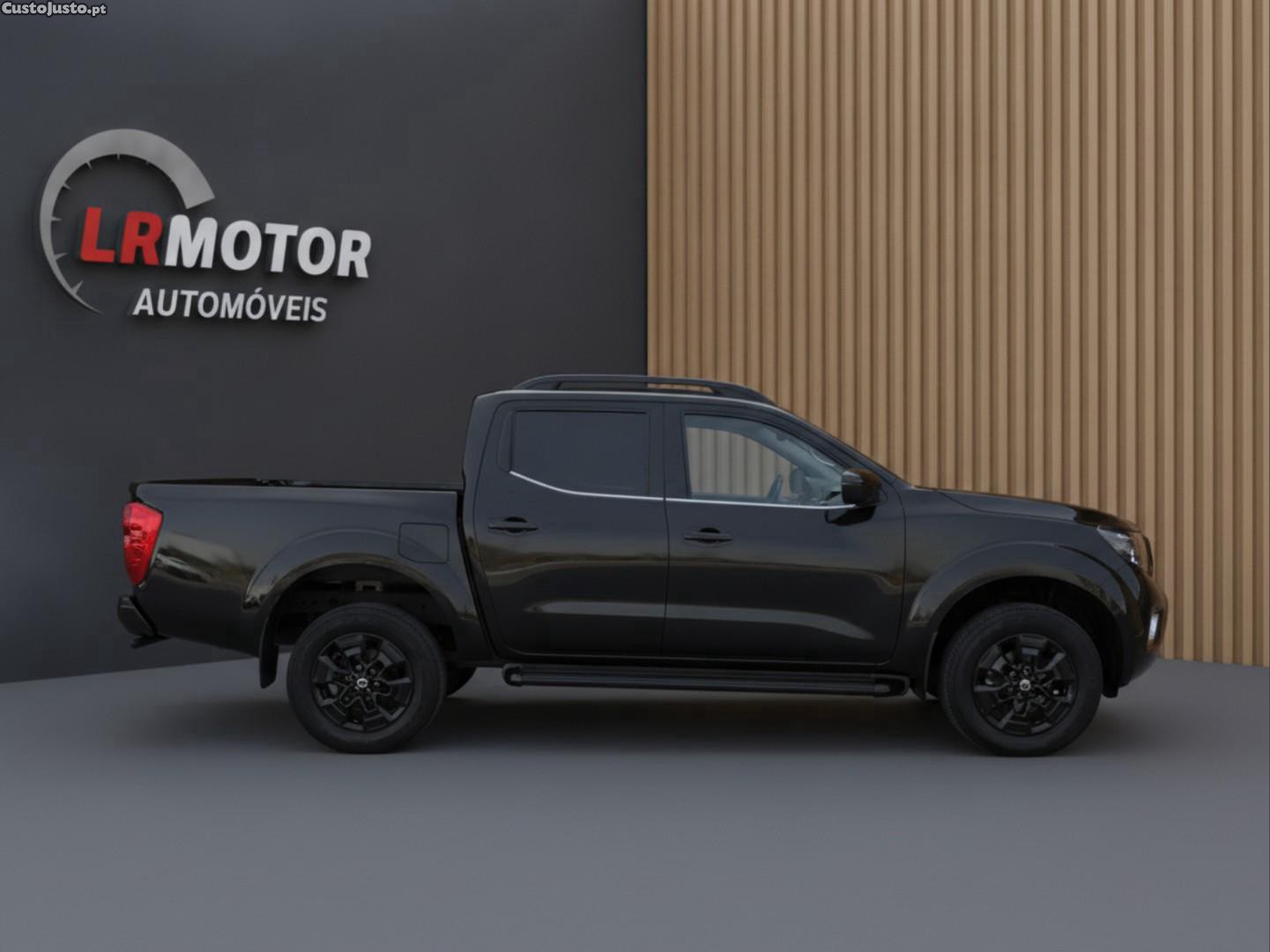 Nissan Navara 2.3 dCi CD 4WD N-Guard Auto — fotografia 6