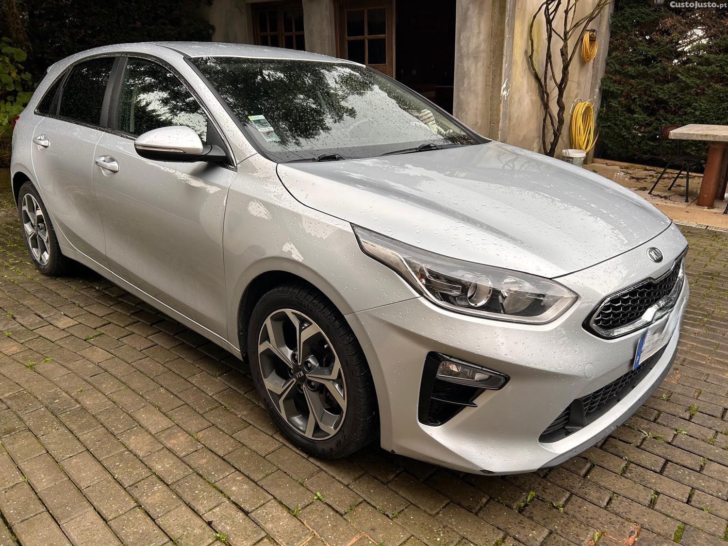 Kia Ceed 1.0 T-GDI — fotografia 3
