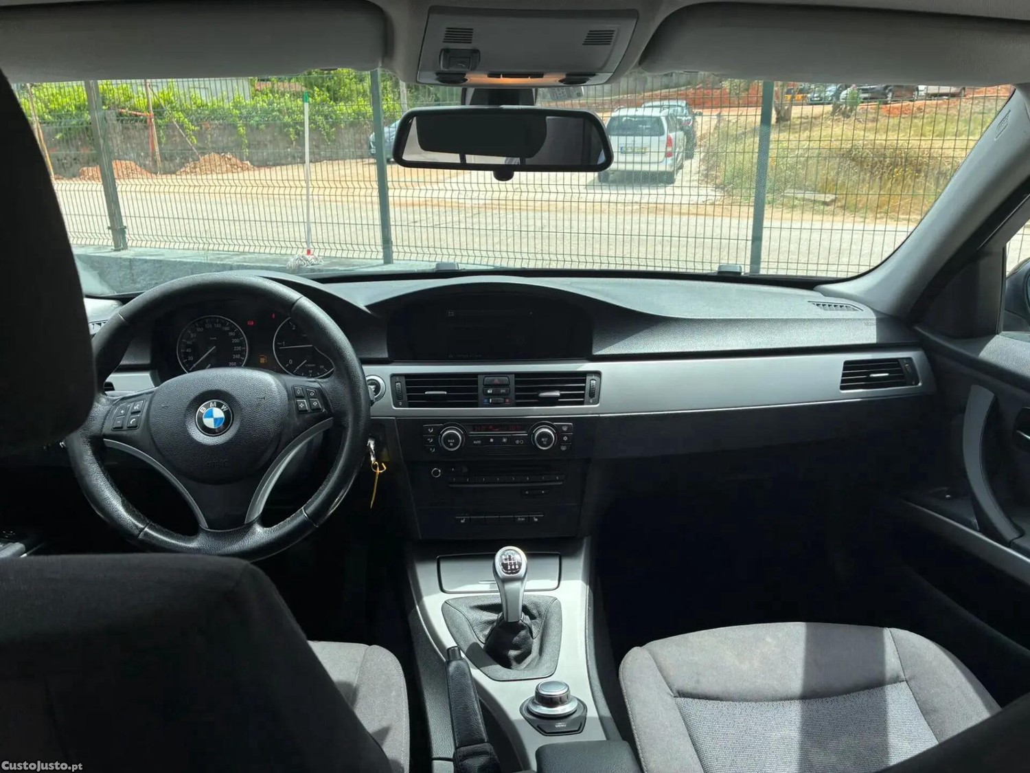 BMW 318 d Touring — fotografia 4