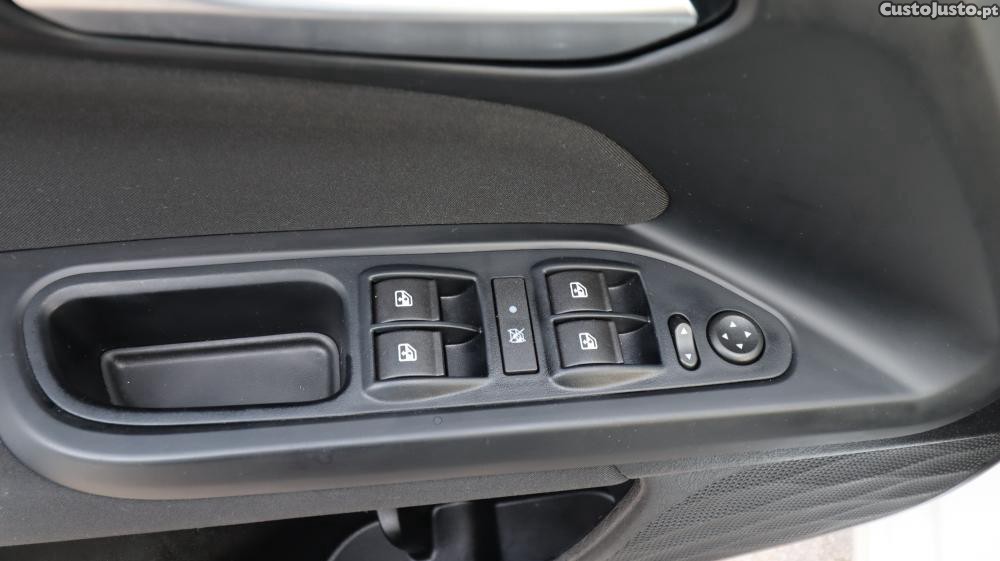 Fiat Tipo 1.3 MultiJet Lounge — fotografia 16