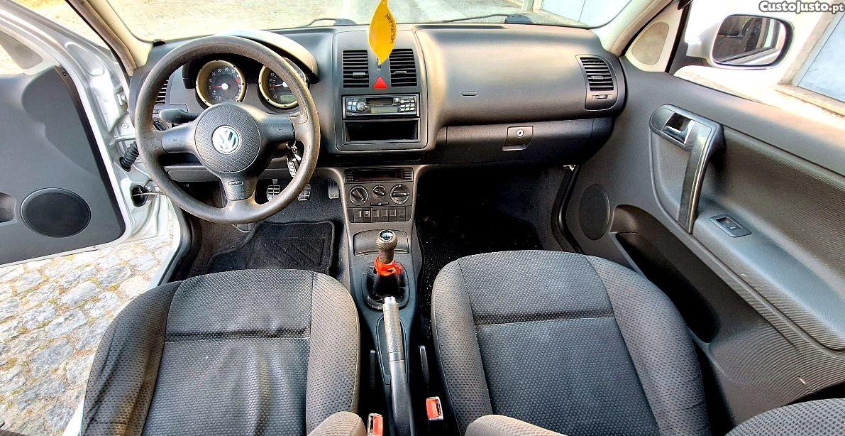 Volkswagen Polo 1.0 com teto panorâmico automático — fotografia 4