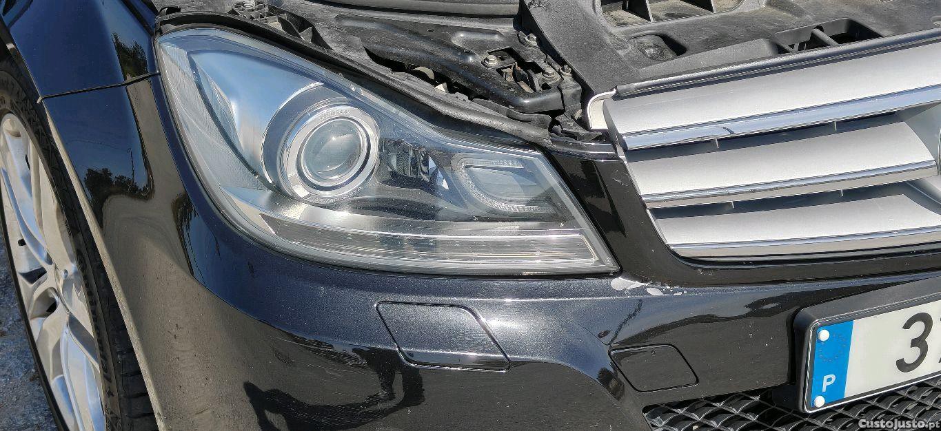 Mercedes-Benz C 220 Avantgarde — fotografia 10